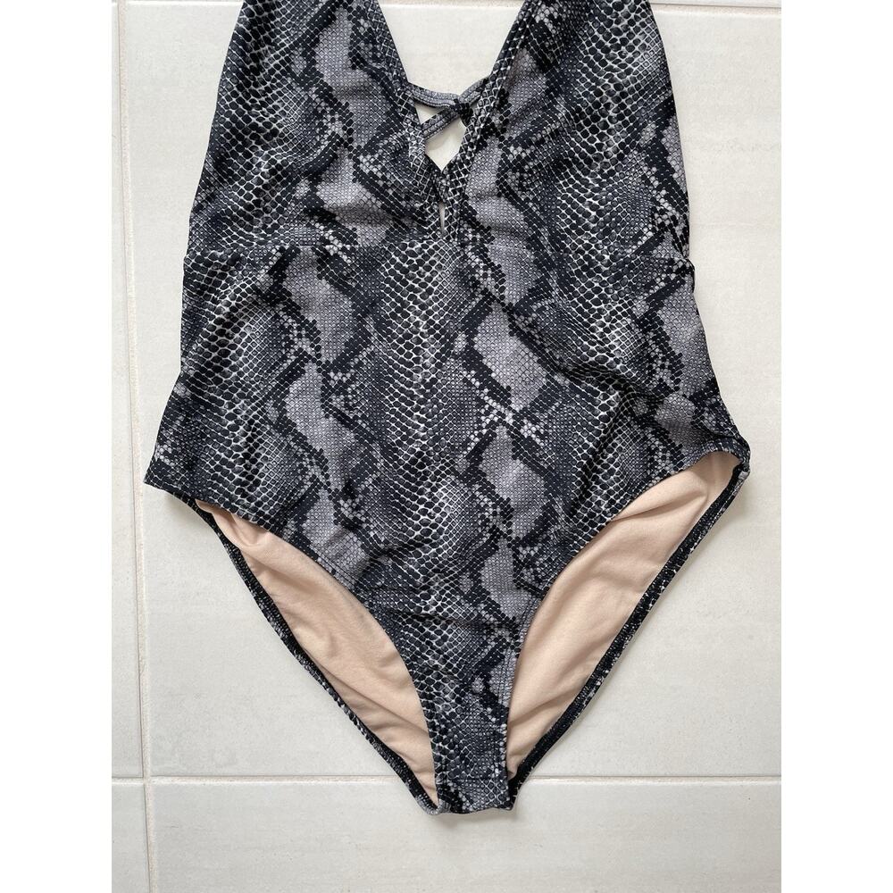 Fredrick's of Hollywood Swim One Piece Swimsuit Snake Print Beach Summer - Picture 3 of 7